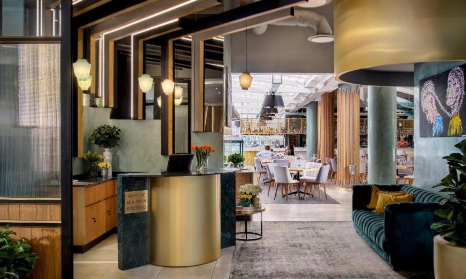Masingita Towers Executive Suite Йоханнесбург Экстерьер фото